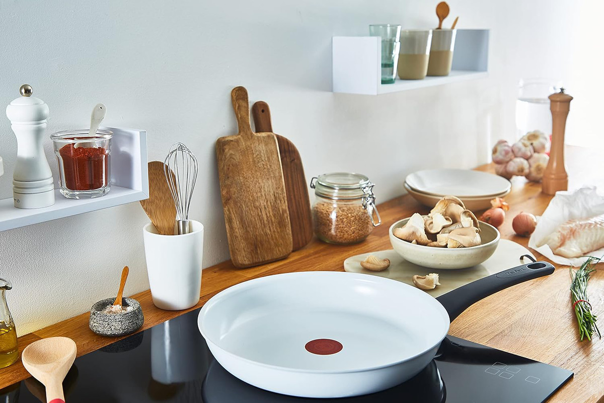 Tefal Ceramic Control 28 cm